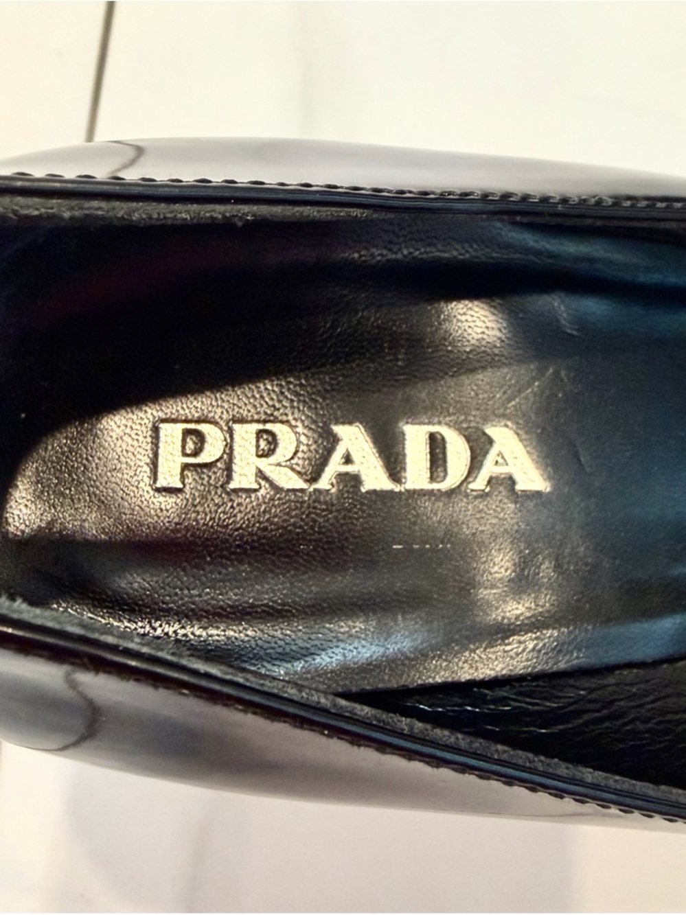 ♥️ PRADA Kitten Heels! - Picture 7 of 12